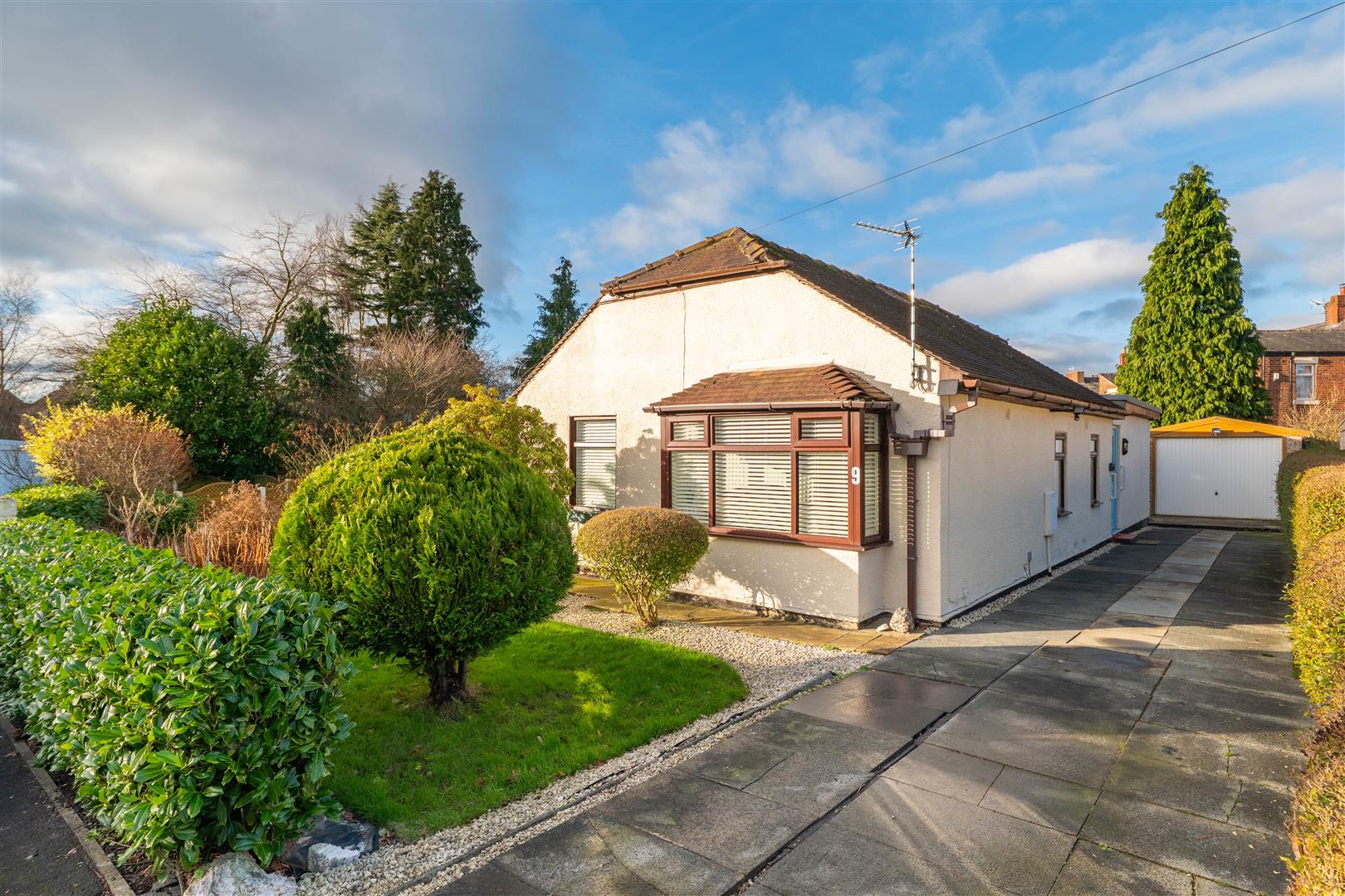 2 bed property in Graham Avenue, Preston